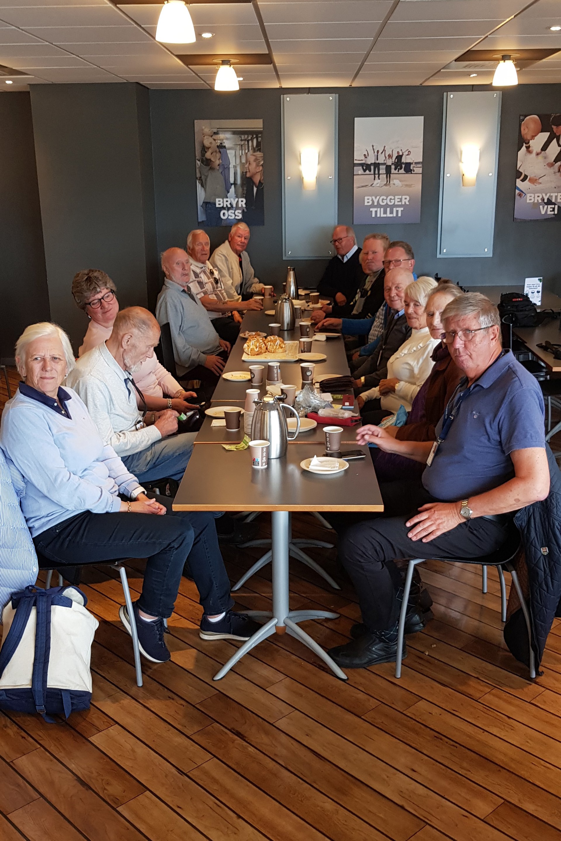 Medlemsmøte i kantina på Hjortnes 1.6.2022
